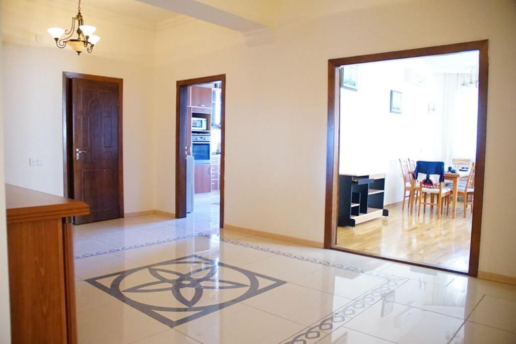 Apartamento Nizami Street Bakú Exterior foto